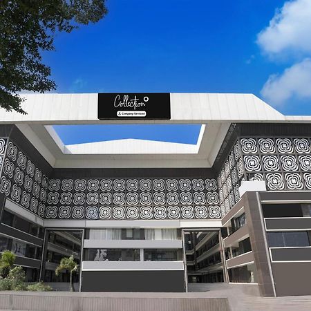 Super Collection O Vesu Surat Formerly Hotel Signature ภายนอก รูปภาพ