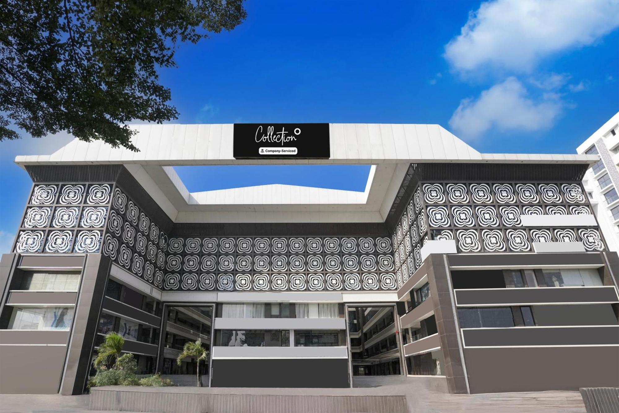 Super Collection O Vesu Surat Formerly Hotel Signature ภายนอก รูปภาพ